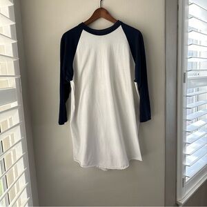 SOLD (DP) VINTAGE raglan sleeve tshirt